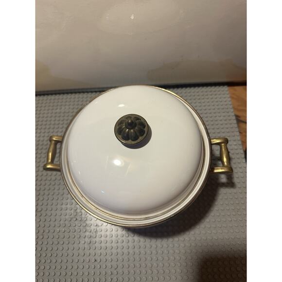 Vintage 1.5qt 6-Cups Bon Chef White Enamelware Pot & Lid w/Brass Handles Serving - Picture 2 of 7